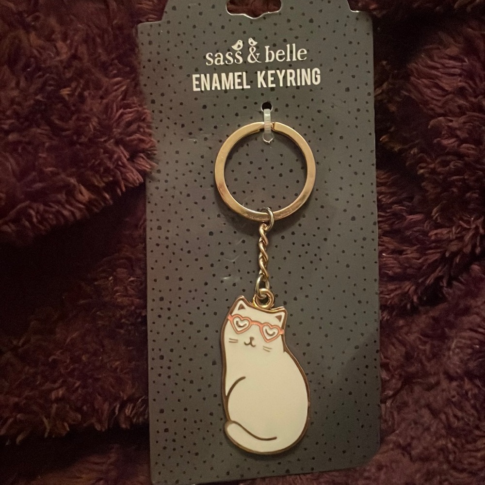 Kitty enamel key chain